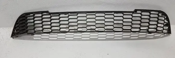 Volkswagen Golf Plus Front bumper lower grill 5M0853677E 5M0853950A