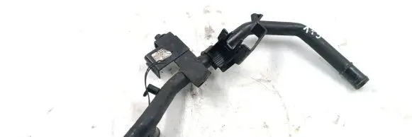 Audi A4 S4 B5 8D Engine coolant pipe/hose 028121065S