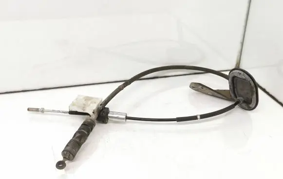 Gear shift cable linkage