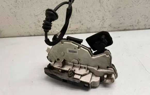 Front door lock