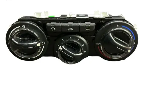 Peugeot 208 Climate control unit 96722483ZD T1013332G E1063173