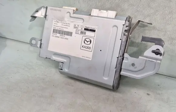 Mazda 6 GPS navigation control unit/module 10030403