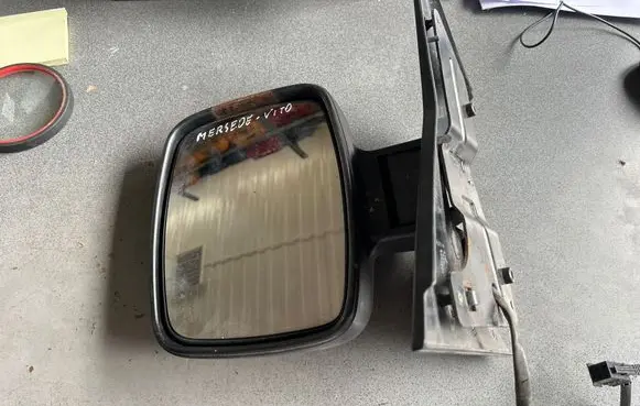 Mercedes-Benz Vito Viano W638 Front door electric wing mirror 90567890 202241