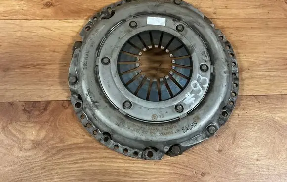 Opel Insignia A Pressure plate 332350714 55568853