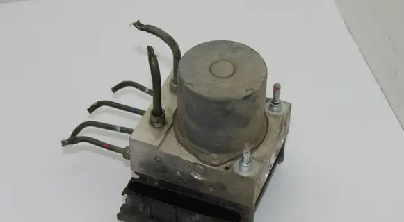 Toyota Avensis T270 ABS Pump 4454005120