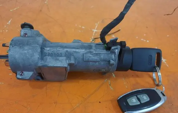 Audi A3 S3 8L Ignition lock 4B0905851C