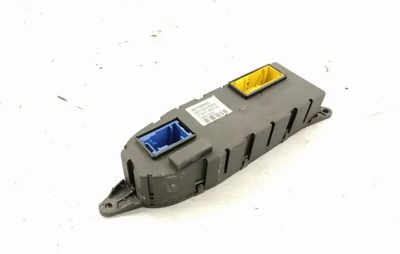 Peugeot 607 Door control unit/module 9641086480 501135110050