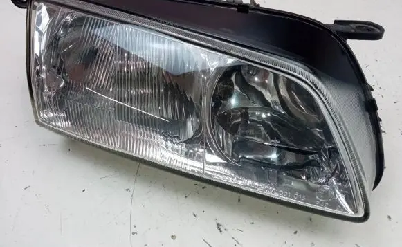 Mazda 626 Headlight/headlamp 1305235351R
