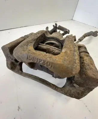Chrysler Town & Country V Rear brake caliper
