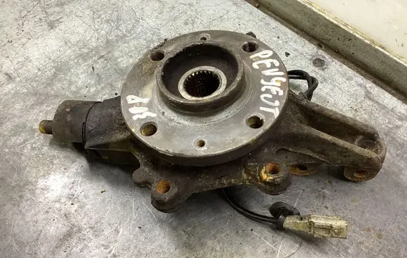 Peugeot 308 Rear wheel hub
