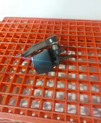 Mercedes-Benz E W212 Seat back rest lock catch A2129209100 271120131138