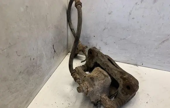 Front brake caliper