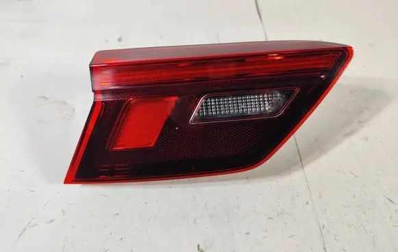 Volkswagen Tiguan Tailgate rear/tail lights 5NA945093G 2SA01252003
