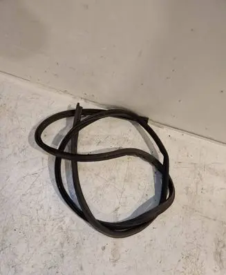 Nissan Qashqai Rubber seal rear door 