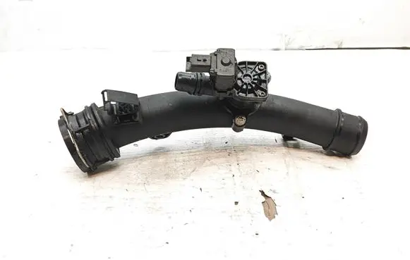 Citroen DS3 Intercooler hose/pipe 9677537380