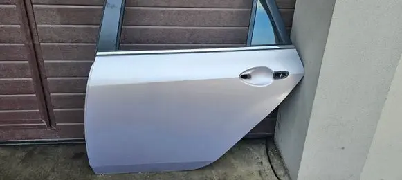 Mazda 6 Rear door
