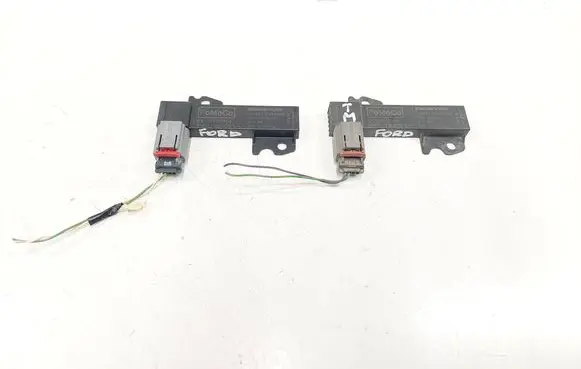 Ford Mondeo MK IV Aerial antenna amplifier 8M5T15K603KA A321011006 5WK49706