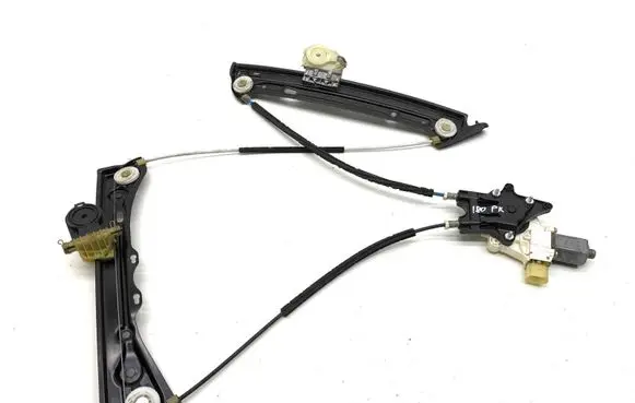 BMW 4 F32 F33 Front door electric window regulator 70460310 985158102