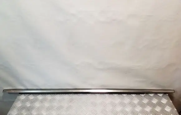 Chrysler Grand Voyager V Door glass trim 