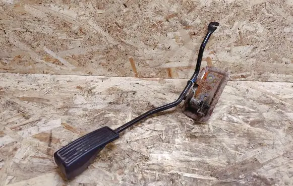 Honda Odyssey Accelerator throttle pedal