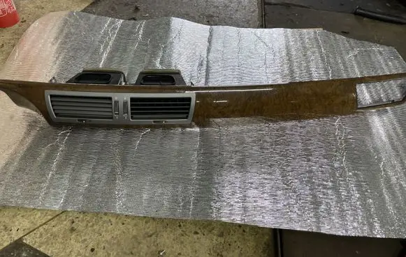 BMW 7 E65 E66 Dashboard glove box trim 7042654