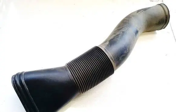 Air intake hose/pipe