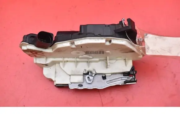 Seat Ibiza IV (6J,6P) Front door lock 5N1837016C