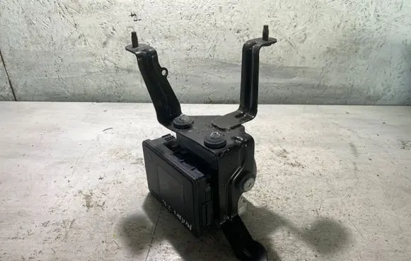 Ford Mustang VI ABS Pump GR3C2C219BD S550 28515585233