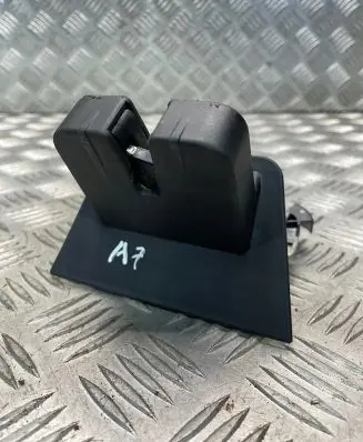 Audi A7 S7 4G Tailgate/trunk/boot lock/catch/latch 8K9827505A
