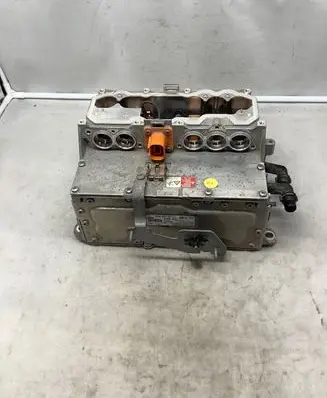 Volkswagen Golf VII Voltage converter inverter 5QE907070L