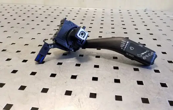 Volkswagen Tiguan Wiper control stalk 1K0953519J