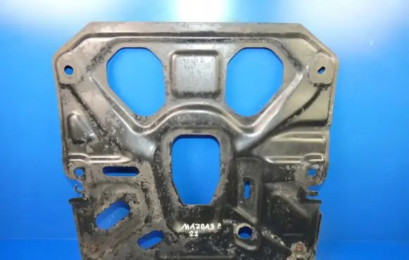 Mazda 3 II Engine splash shield/under tray