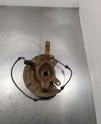 Suzuki SX4 Front wheel hub spindle knuckle