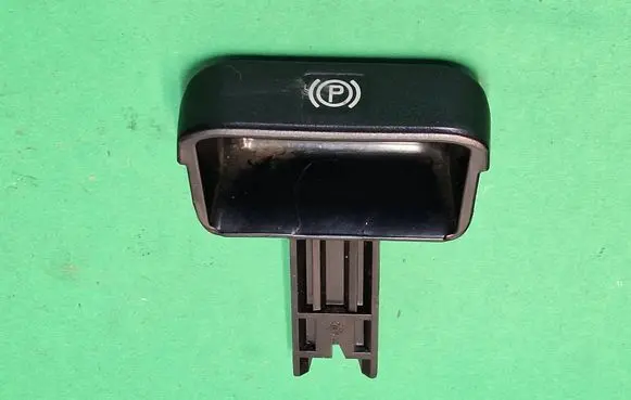 Mercedes-Benz C W203 Hand brake release handle 2034270620