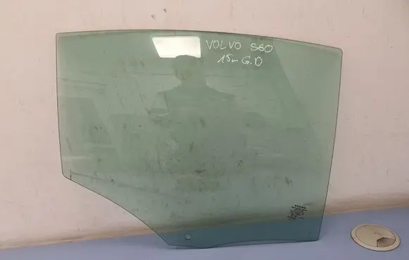 Volvo S60 Rear door window glass 31385417