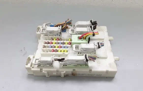 Ford C-MAX II Fuse module AV6N14A073FE 519416560