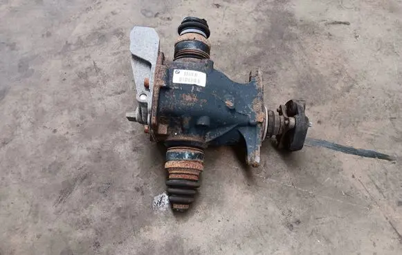 BMW 1 F20 F21 Rear differential 7605587