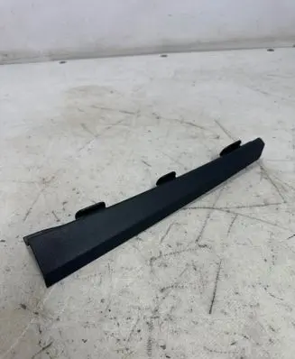 Porsche Macan (95B) (A) pillar trim 95B868240