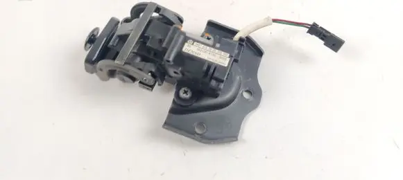 Mercedes-Benz V Class W447 Vent window/glass motor A4476700900 2621006130