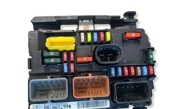Citroen DS3 BSM Control unit 9667199780