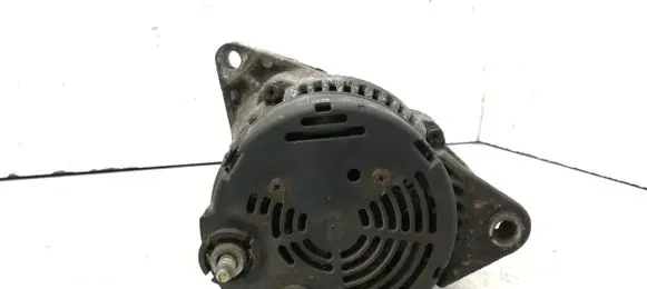 Nissan Micra Generator/alternator 231005F600 0123110007