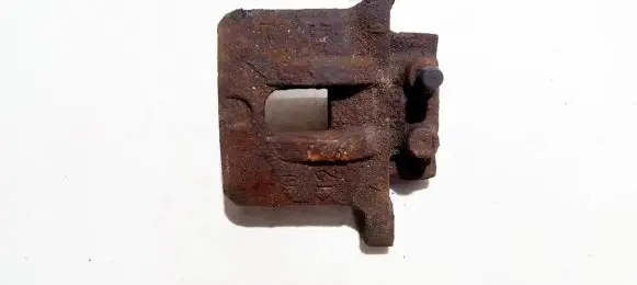 Mitsubishi Lancer X Rear brake caliper