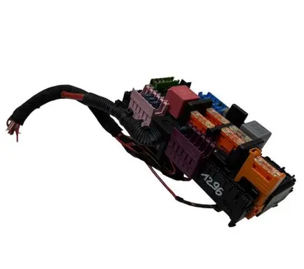 Mercedes-Benz E W213 Fuse module A2139068801 58HL16F06 163334255