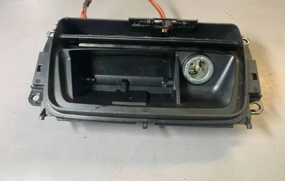 Car ashtray
