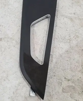Audi Q8 Trim molding 4M8867450D 4M8867450
