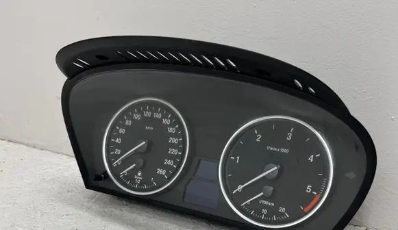 BMW 5 E60 E61 Speedometer (instrument cluster) 9177261 A2C53267079 197ML16TZ99