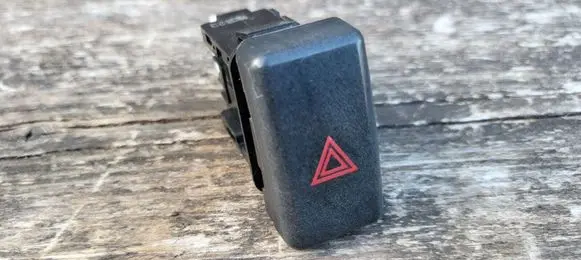 Mazda 3 I Hazard light switch 03750330 BP4K664H0