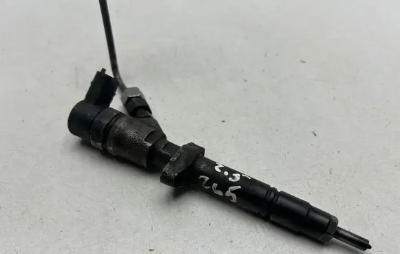 Fuel injector