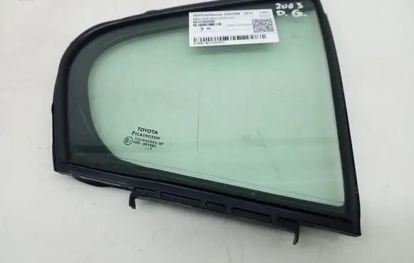 Toyota Avensis T270 Rear vent window glass 6812305090
