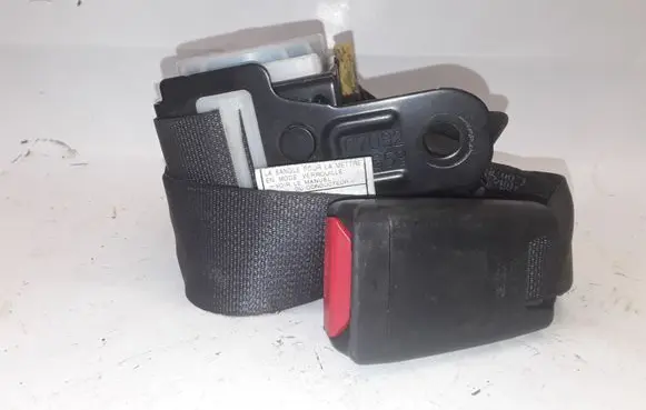 Lexus IS 220D-250-350 Middle seatbelt (rear) C7092 G0659